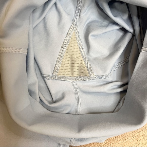 ATHLETA • Transcend 7/8 High-Rise Tight 25” • Heron Blue • S - Picture 8 of 10